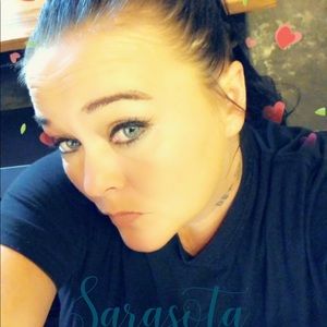 Meet your Posher, Adriann